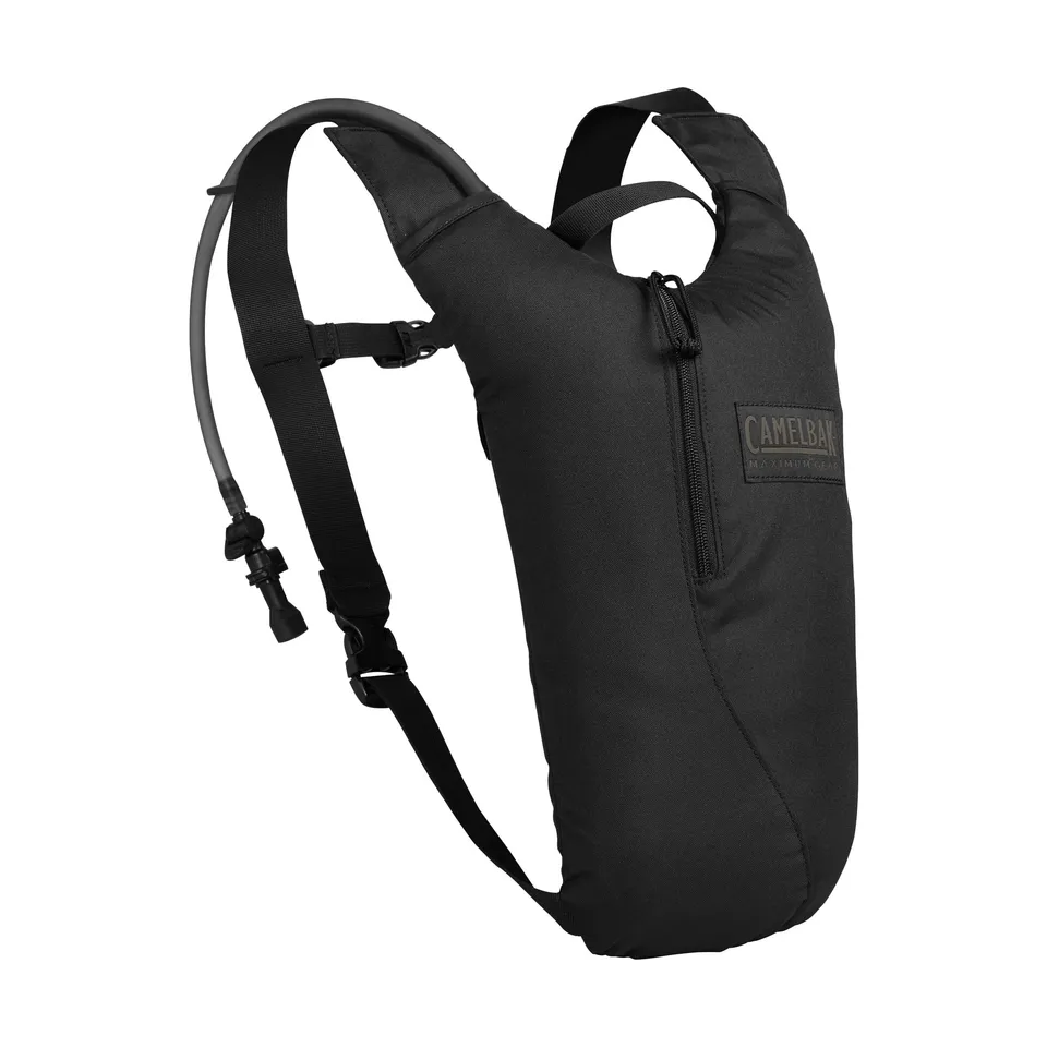 camelbak-sabre-hydration-pack-with-mil-spec-crux-reservoir-85-oz-2-5l-black image 1