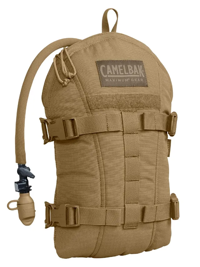 camelbak-armorbak-tactical-hydration-pack-100-oz-mil-spec-crux-reservoir-coyote image 1