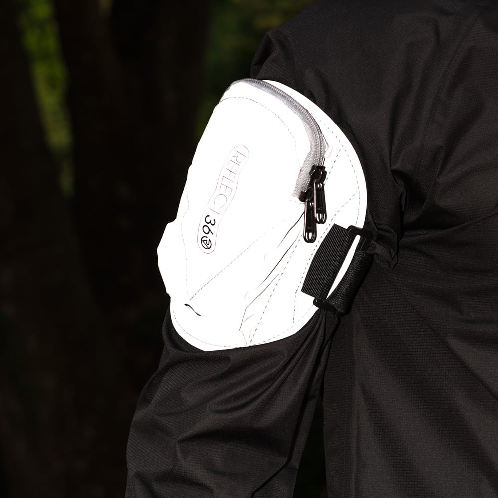 proviz-reflective-running-phone-holder image 5