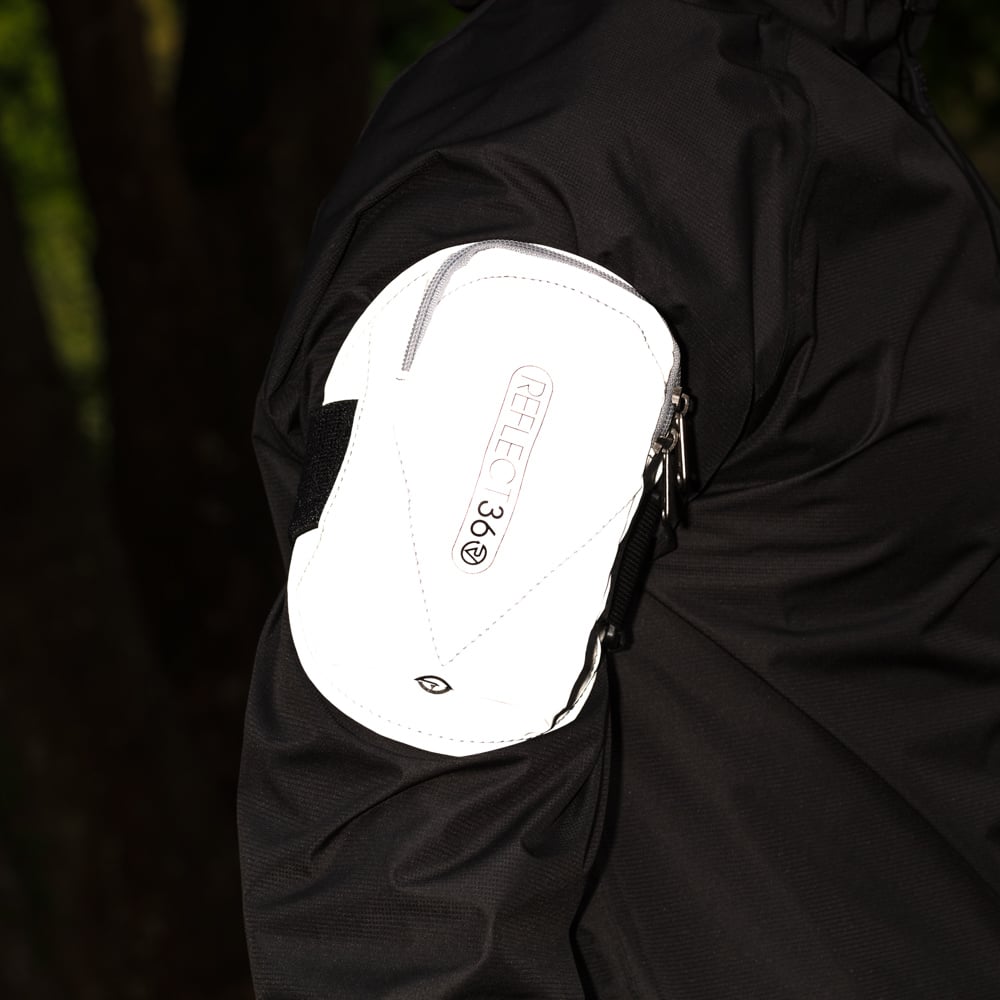 proviz-reflective-running-phone-holder image 7