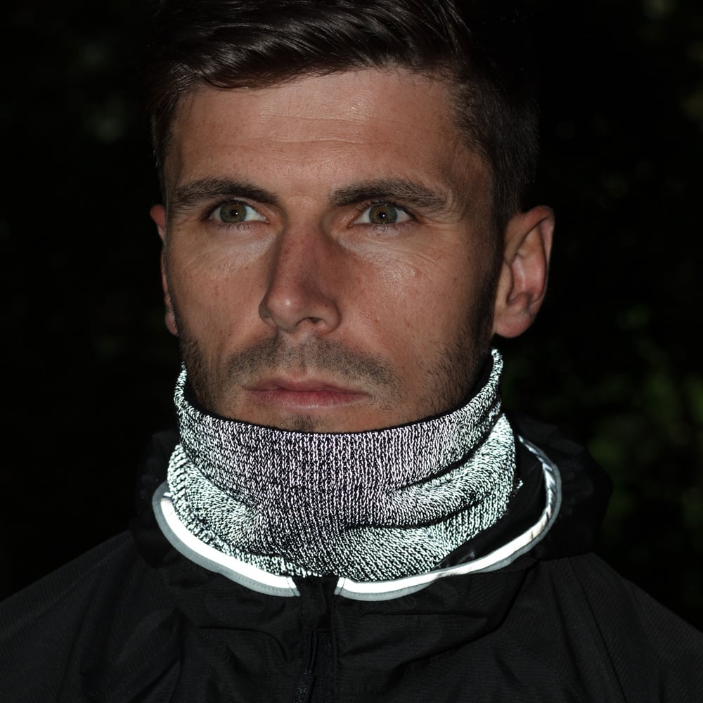 proviz-black-reflective-fleece-lined-neck-warmer image 4