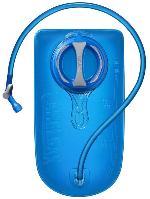 camelbak-rogue-bike-hydration-pack-85oz-crux-reservoir-ventilated-air-mesh-back- image 3