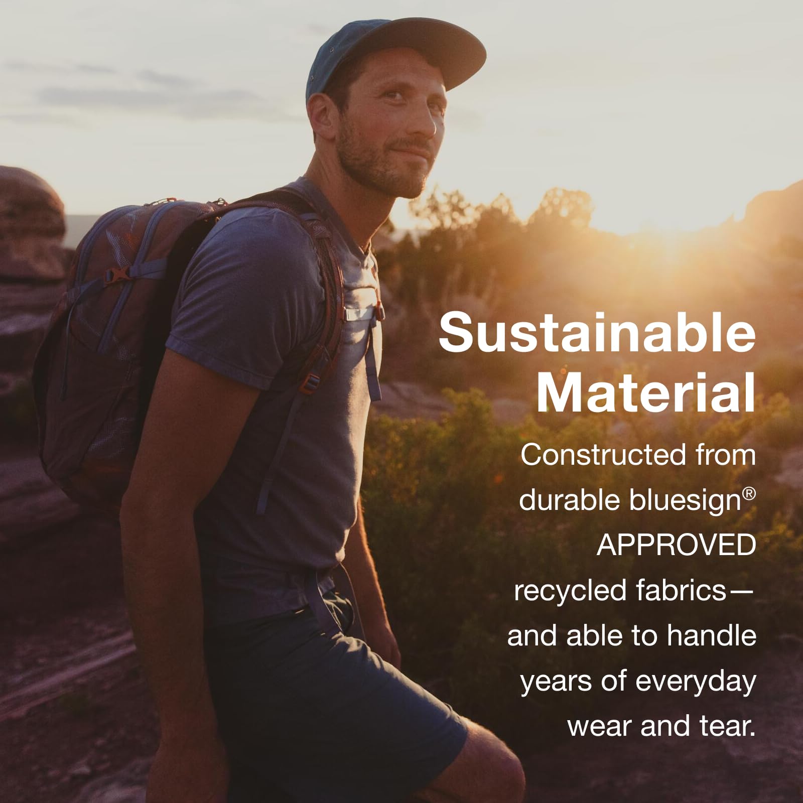 osprey-daylite-commuter-backpack-lightweight-everyday-bag-with-laptop-sleeve-bot image 3