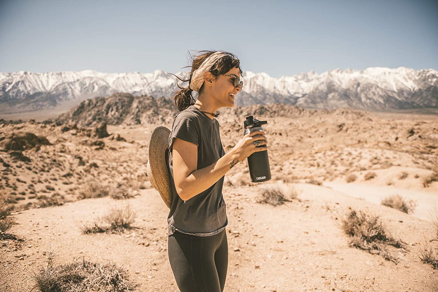 camelbak-peak-fitness-chill-insulated-water-bottle image 3