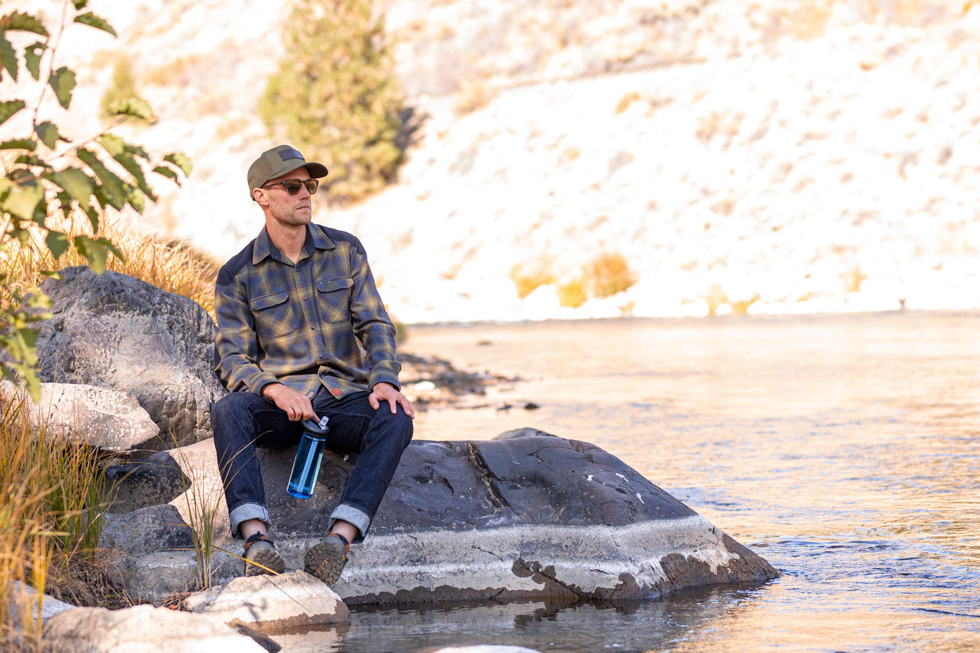 camelbak-eddy-bpa-free-water-bottle-with-straw-20-oz image 5