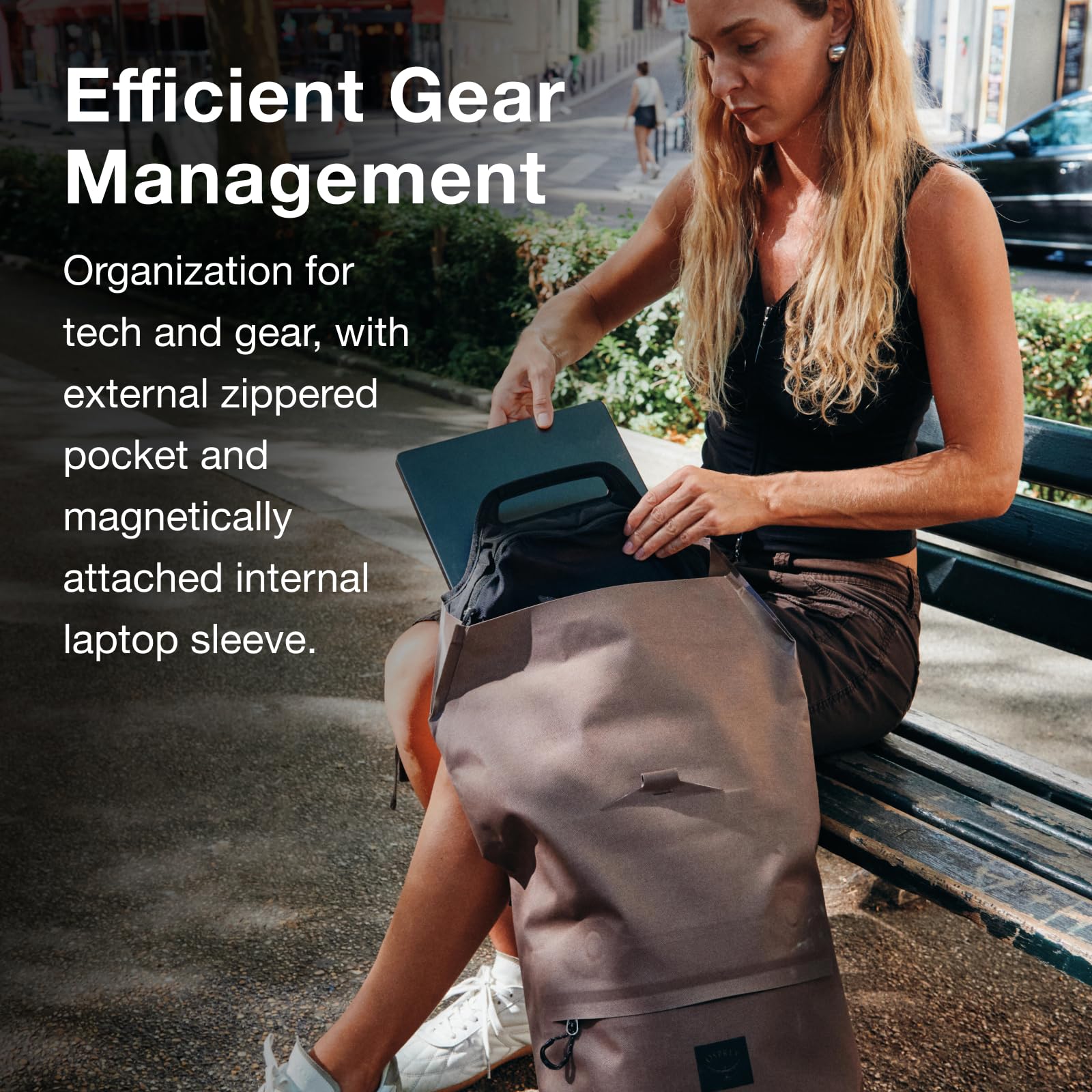 osprey-metron-25l-waterproof-commuter-bike-backpack image 5
