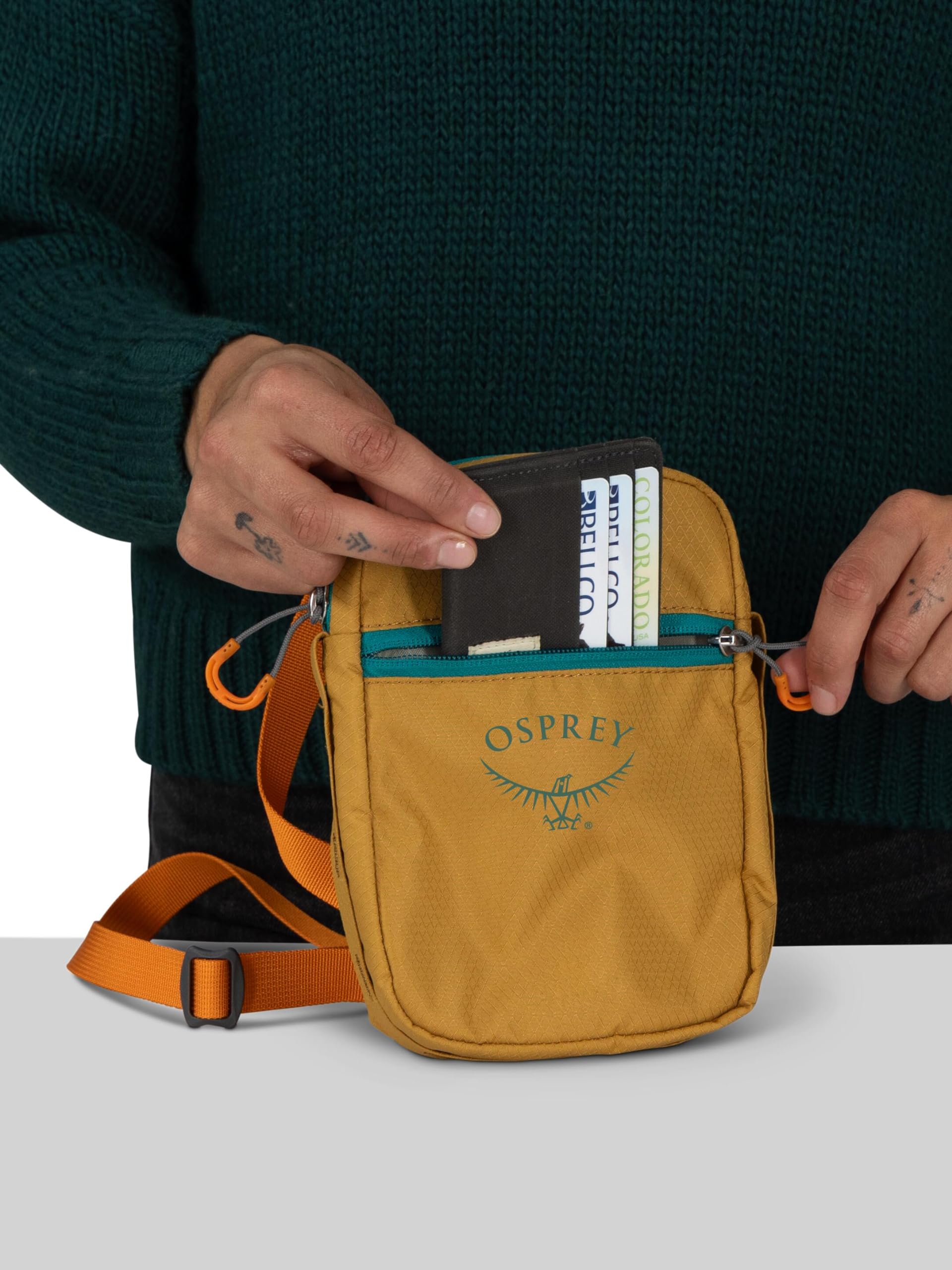 osprey-daylite-small-crossbody-bag-durable-sling-bag-for-everyday-carry image 3