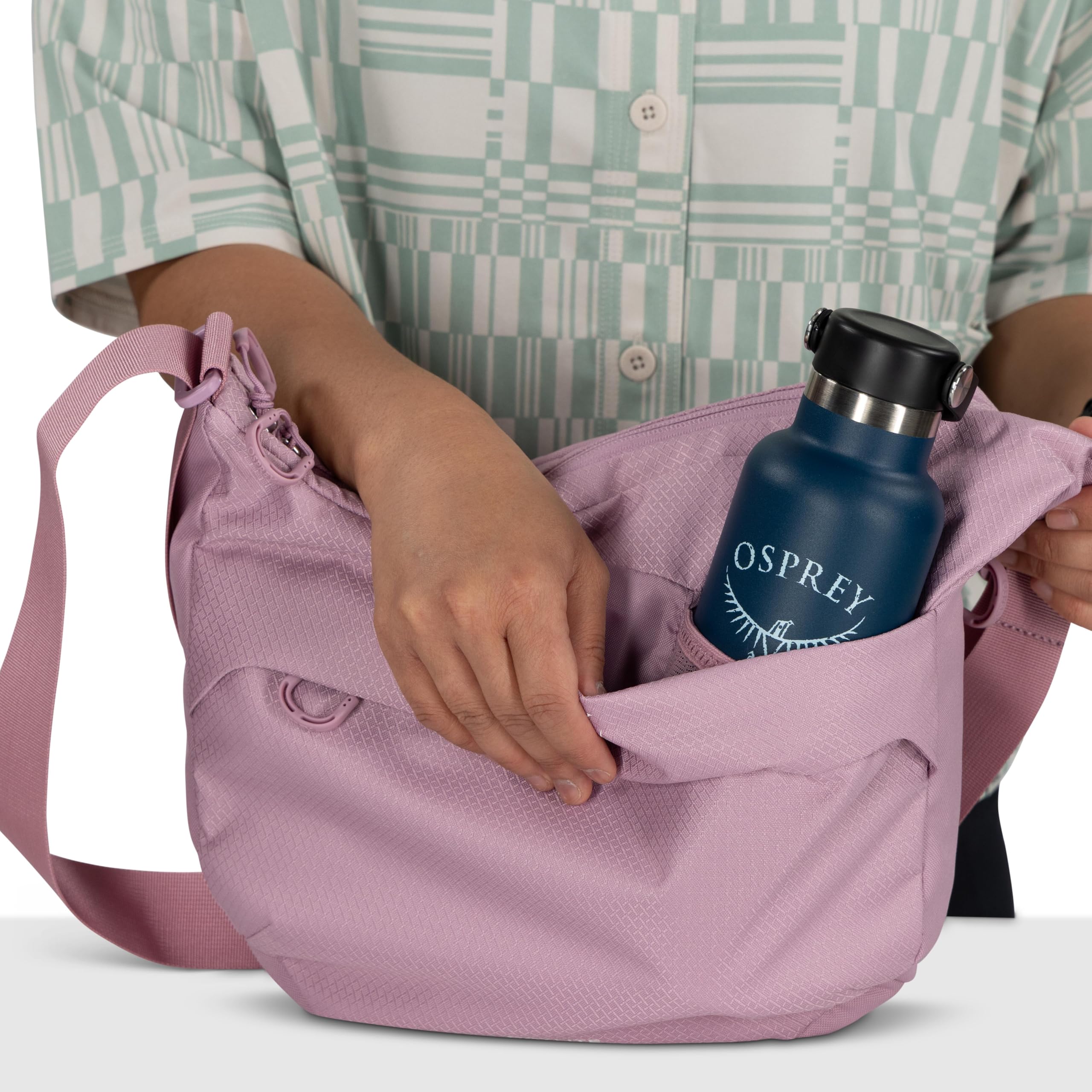 osprey-daylite-crossbody-pouch-small-handbag-with-bottle-pocket image 3
