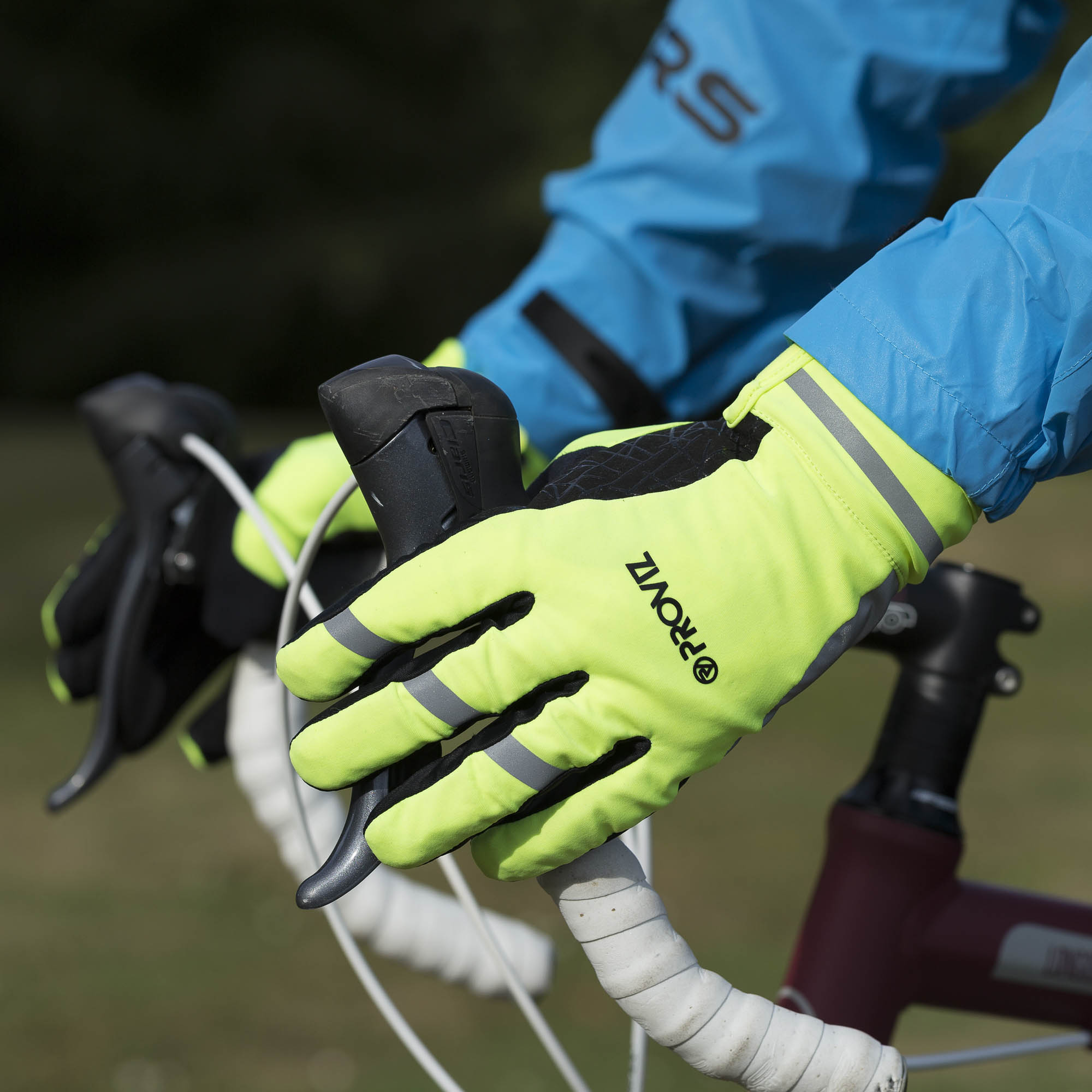 proviz-waterproof-cycling-gloves image 5