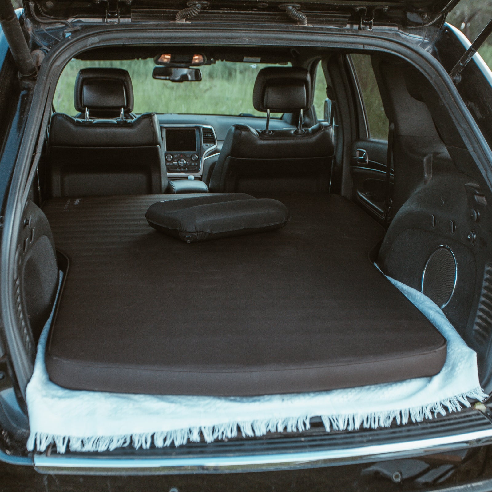 kingcamp-air-mattress-7-6-for-tesla-y-suvs image 2