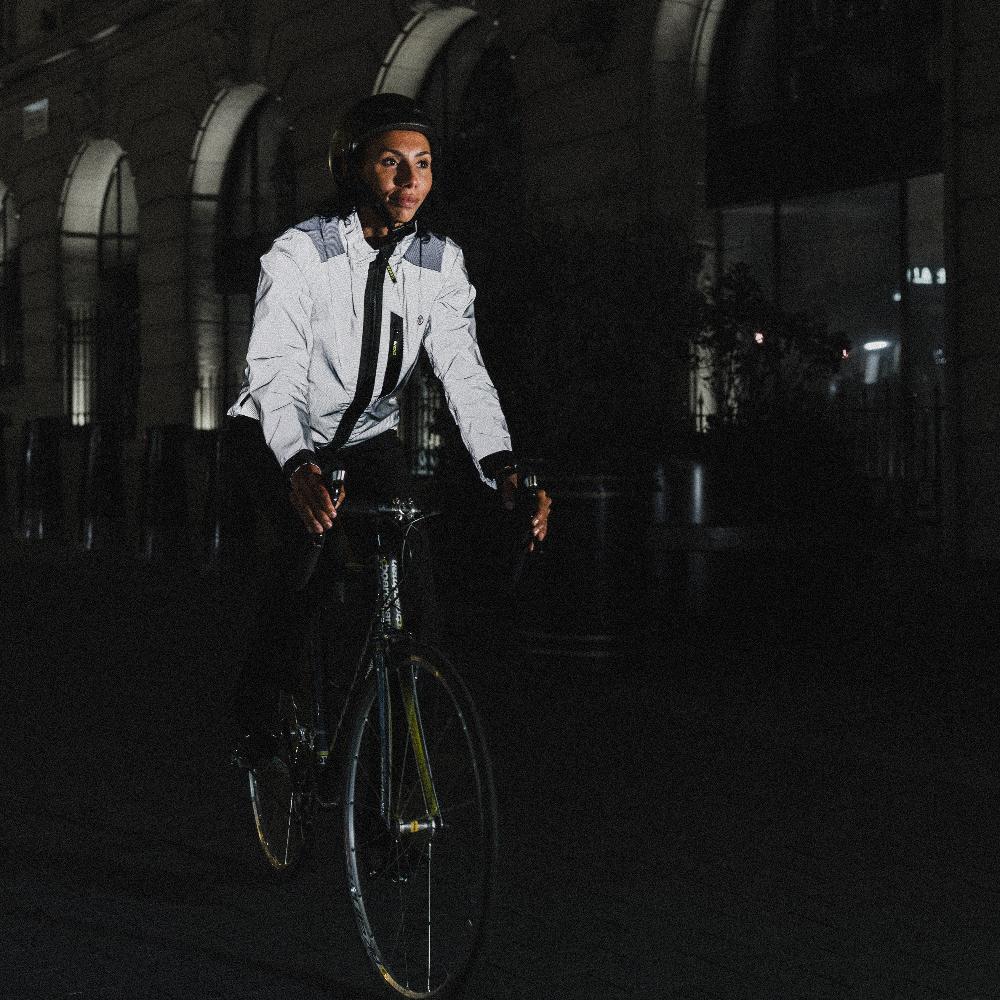 proviz-apex-women-s-100-reflective-waterproof-cycling-jacket image 5